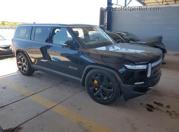 7PDSGABA0PN029956 2023 RIVIAN R1S Черный Передняя правая четверть