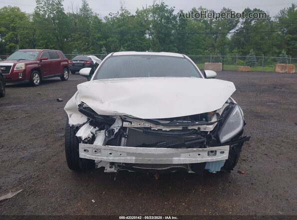 JF1ZDBF19N8703196 2022 SUBARU BRZ White Rear interior view