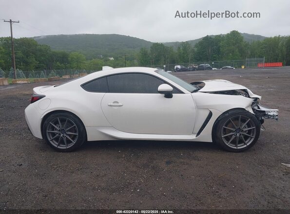 JF1ZDBF19N8703196 2022 SUBARU BRZ White 360 interior view