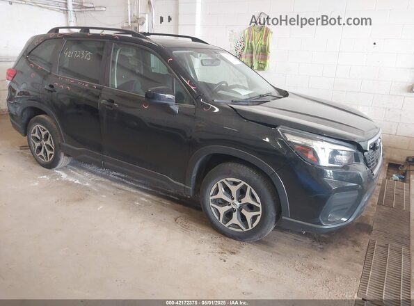 JF2SKAFC0MH586444 2021 SUBARU FORESTER Черный Передняя правая четверть