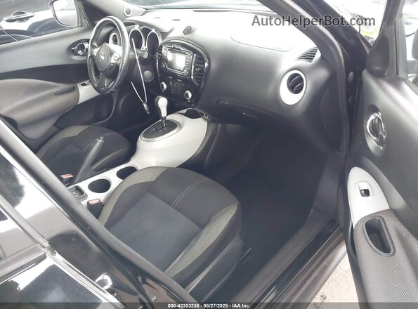 JN8AF5MVXHT753331 2017 NISSAN JUKE Черный Вид салона спереди