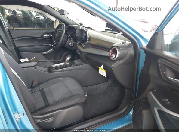 KL77LGEP4SC120161 2025 CHEVROLET TRAX Blue წინა სალონის ხედი