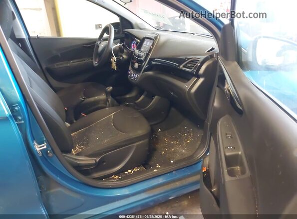 KL8CC6SA3MC715025 2021 CHEVROLET SPARK Синий Вид салона спереди