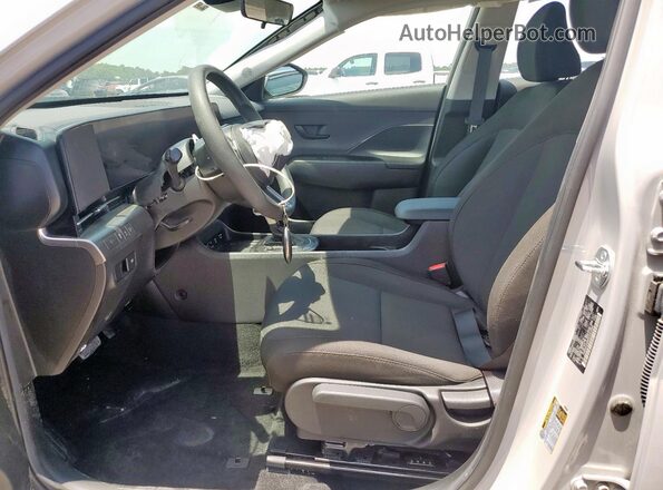 KM8HA3AB6RU040862 2024 HYUNDAI KONA Gray Front interior view