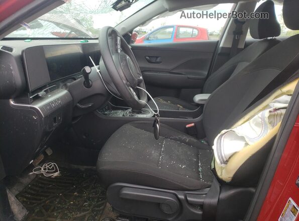 KM8HACAB5RU118922 2024 HYUNDAI KONA Burgundy Вид салону спереду