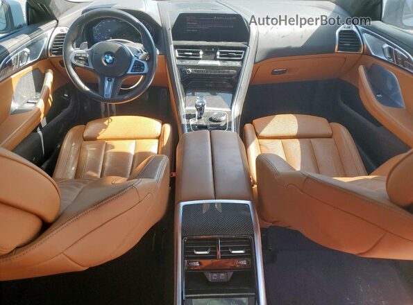 WBAGV8C06NCH98097 2022 BMW M8 Blue Vista del salpicadero