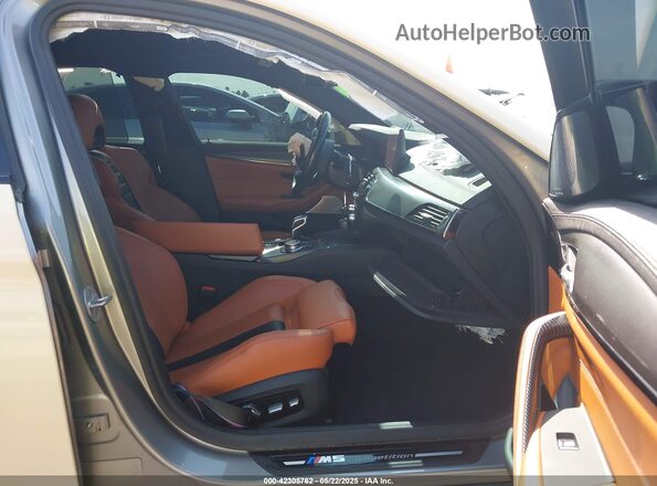 WBS83CH04MCF63178 2021 BMW M5 Серый Вид салона спереди