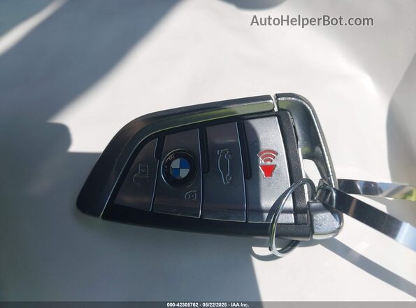 WBS83CH04MCF63178 2021 BMW M5 Серый Вид панели приборов