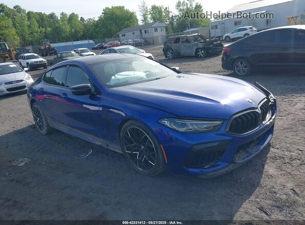 WBSGV0C0XRCN44778 2024 BMW M8 Blue Przód prawy