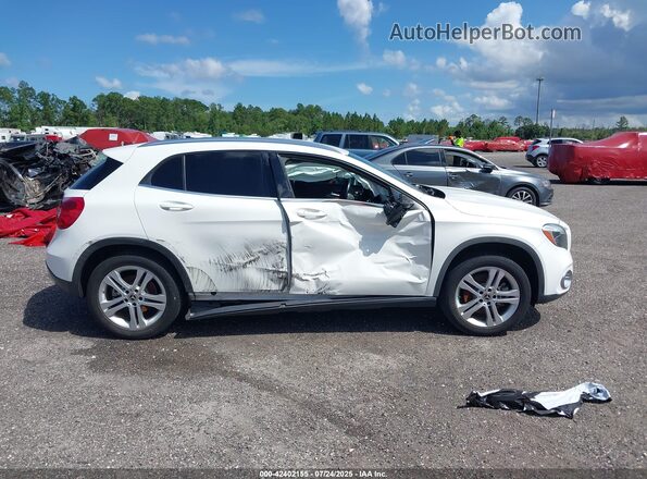 WDCTG4EB6KU009401 2019 MERCEDES-BENZ GLA 250 White Widok wnętrza 360 stopni