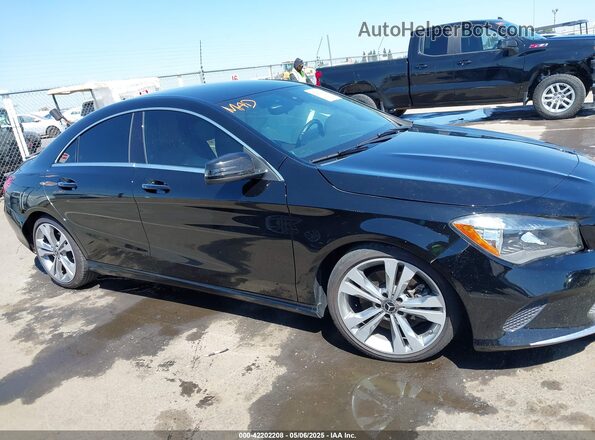 WDDSJ4EB9JN537922 2018 MERCEDES-BENZ CLA 250 Черный Вид щитка приборов