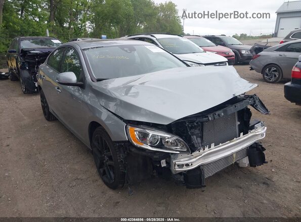 YV140MTL8J2460375 2018 VOLVO S60 Silver Delantero derecho