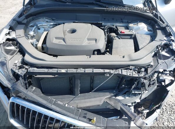 YV4102DL3L1525862 2020 VOLVO XC60 Серебряный Вид сзади