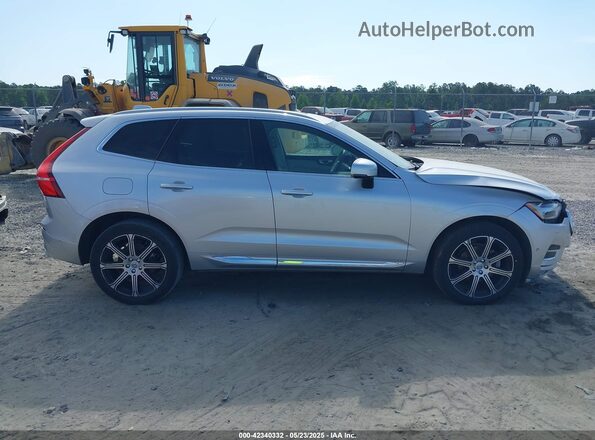 YV4102DL3L1525862 2020 VOLVO XC60 Серебряный Вид задней части салона