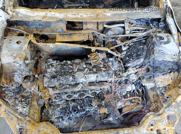 YV4612HKXG1003708 2016 VOLVO XC70 Черный Вид задней части салона