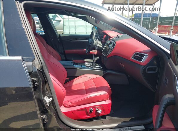 ZAM57YTM4NX394434 2022 MASERATI GHIBLI Black წინა სალონის ხედი