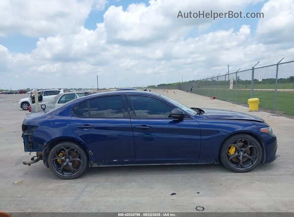 ZARFAMBN4M7648578 2021 ALFA ROMEO GIULIA Синий Вид задней части салона