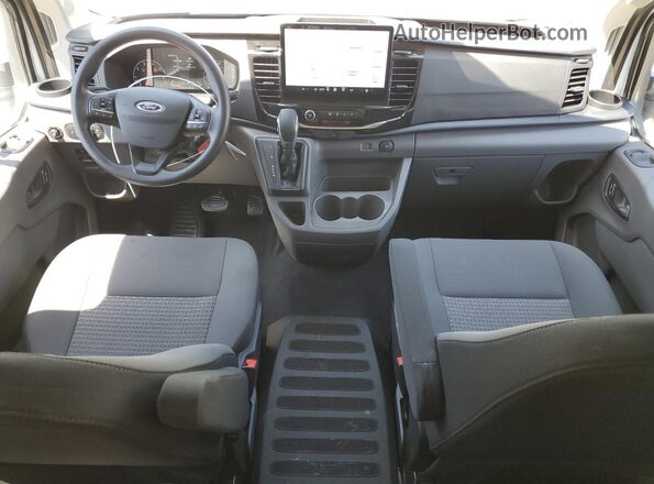 1FBAX2YG2PKB56430 2023 FORD TRANSIT White Widok zestawu wskaźników
