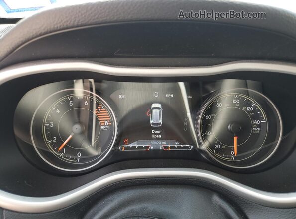1C4PJMBX9JD609465 2018 JEEP CHEROKEE Угольный Вид щитка приборов