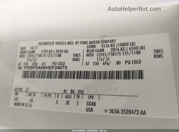 1FDBF2A68HEF24075 2017 FORD F-250 Белый Вид подкапотного пространства