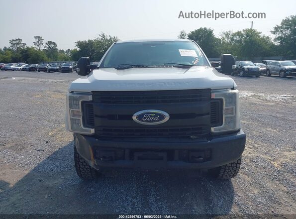 1FT7X2B68JEC68645 2018 FORD F250 White Widok zestawu wskaźników
