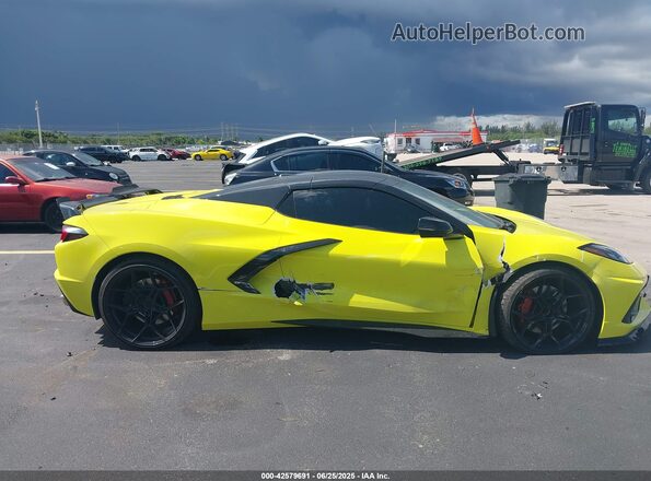 1G1YB3D47R5116476 2024 CHEVROLET CORVETTE Yellow Widok wnętrza z przodu