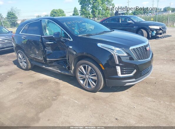 1GYKNDR46SZ122958 2025 CADILLAC XT5 Black Delantero derecho