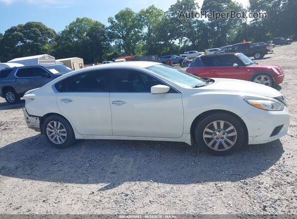 1N4AL3AP5HC251122 2017 NISSAN ALTIMA White Rear interior view