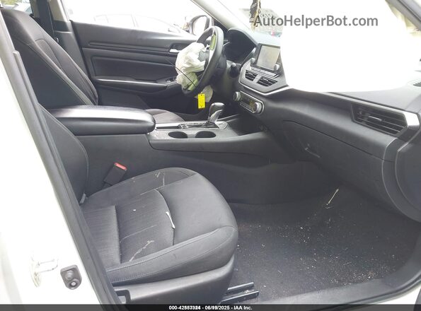 1N4BL4BV1MN363535 2021 NISSAN ALTIMA Белый Вид салона спереди