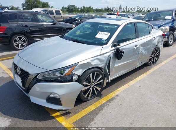 1N4BL4CV7LC243702 2020 NISSAN ALTIMA Silver წინა მარცხენა ხედი სამი მეოთხედიდან
