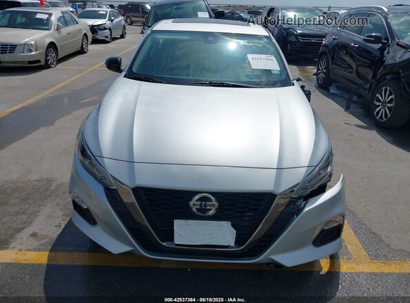 1N4BL4CV7LC243702 2020 NISSAN ALTIMA Silver ხელსაწყოთა პანელის ხედი