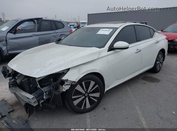1N4BL4DV8MN310134 2021 NISSAN ALTIMA White Front left