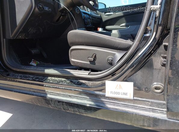 2C3CCAAG0PH556261 2023 CHRYSLER 300 Black Vista frontal