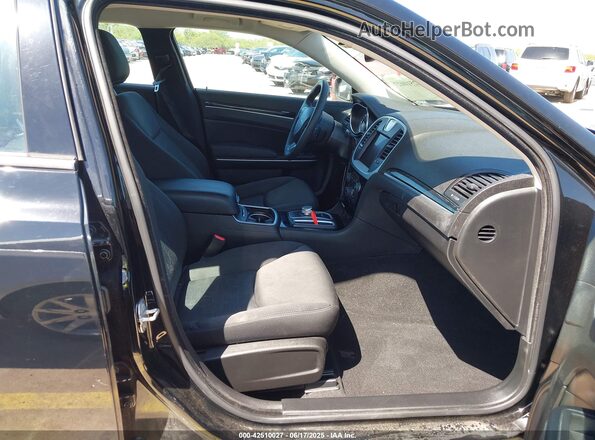 2C3CCAAG0PH556261 2023 CHRYSLER 300 Black Vista interior delantera