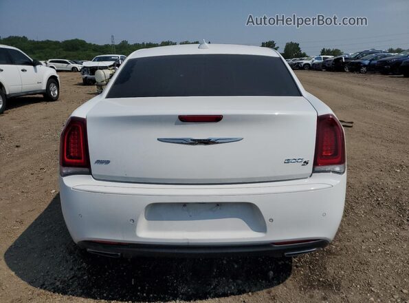 2C3CCAGG6HH607724 2017 CHRYSLER 300 Белый Вид сзади