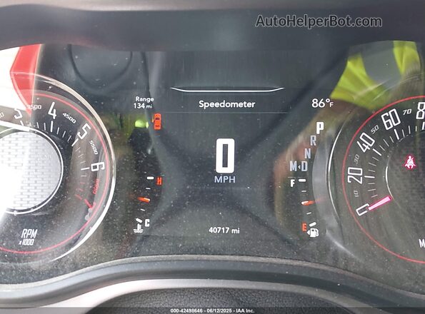 2C3CDZAG8PH527330 2023 DODGE CHALLENGER Оранжевый Вид задних сидений