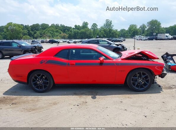 2C3CDZBT3LH236708 2020 DODGE CHALLENGER Оранжевый Вид задней части салона