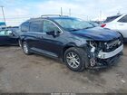 2020 Chrysler Pacifica Touring L Navy vin: 2C4RC1BG2LR117636