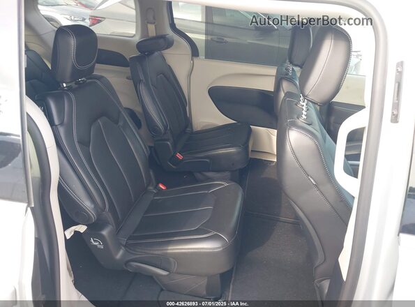 2C4RC1BG9RR163151 2024 CHRYSLER PACIFICA Серебряный Вид наклейки с VIN-кодом