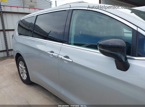 2C4RC1BG9RR163151 2024 CHRYSLER PACIFICA Серебряный Вид задней части салона