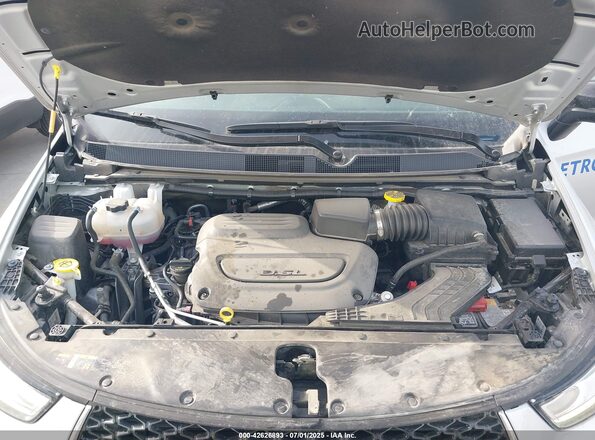 2C4RC1BG9RR163151 2024 CHRYSLER PACIFICA Серебряный Вид сзади