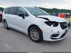 2024 Chrysler Pacifica Touring White vin: 2C4RC1FG8RR158081