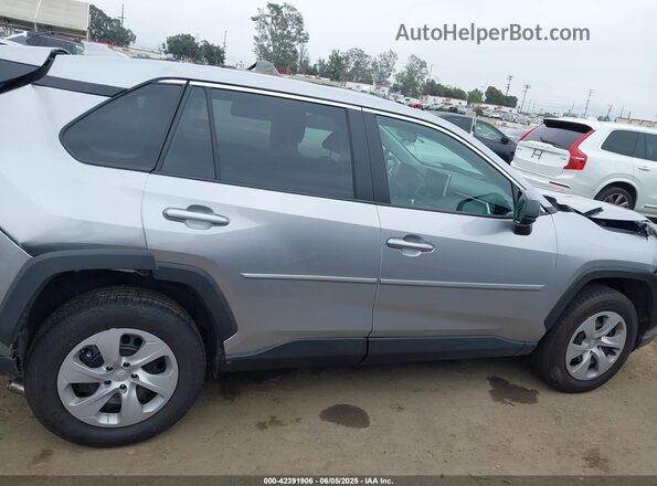 2T3F1RFV0RC460994 2024 TOYOTA LE Silver Սալոնի հետևի տեսք