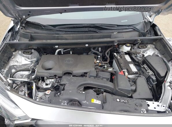 2T3F1RFV0RC460994 2024 TOYOTA LE Silver Հետևի տեսք