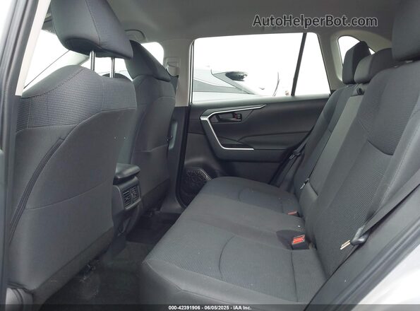2T3F1RFV0RC460994 2024 TOYOTA LE Silver VIN կոդի պիտակի տեսք