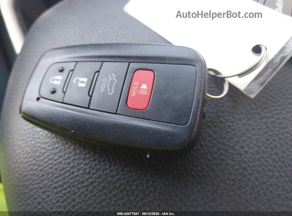 2T3P1RFV0PC336919 2023 TOYOTA LE Silver Вид панелі приладів
