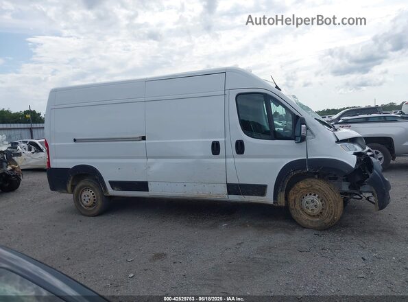 3C6LRVDG3RE138215 2024 RAM PROMASTER 2500 White Vista interior trasera