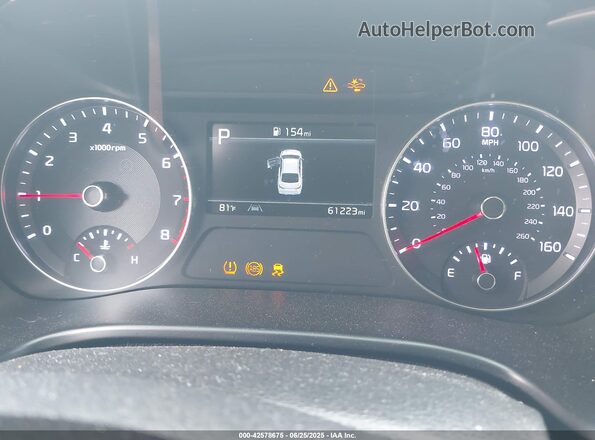 3KPF24AD2PE515497 2023 KIA FORTE White Widok tylnych siedzeń