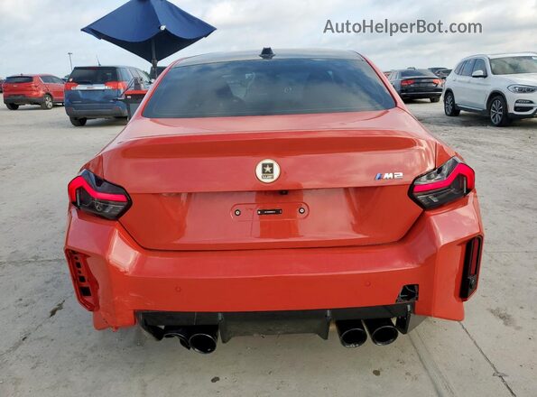 3MF13DM04P8D45073 2023 BMW M2 Red Widok z tyłu