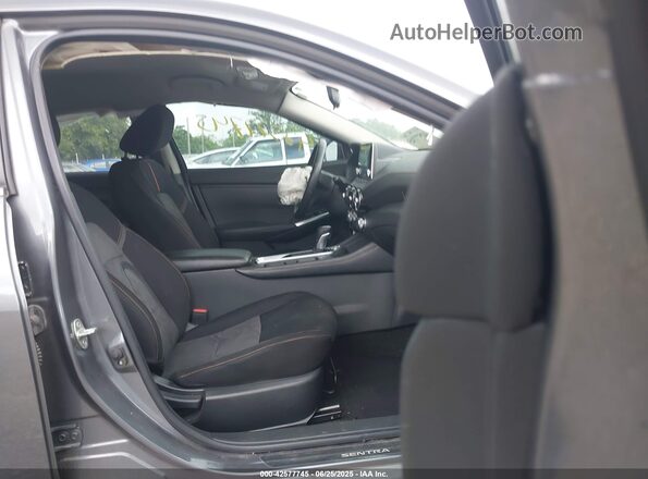 3N1AB8DVXMY271729 2021 NISSAN SENTRA Gray Front interior view